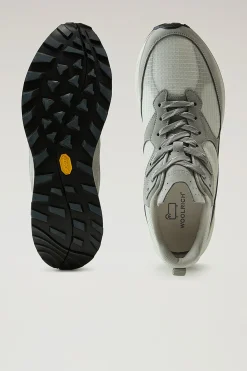 Sneakers><noscript><img width=