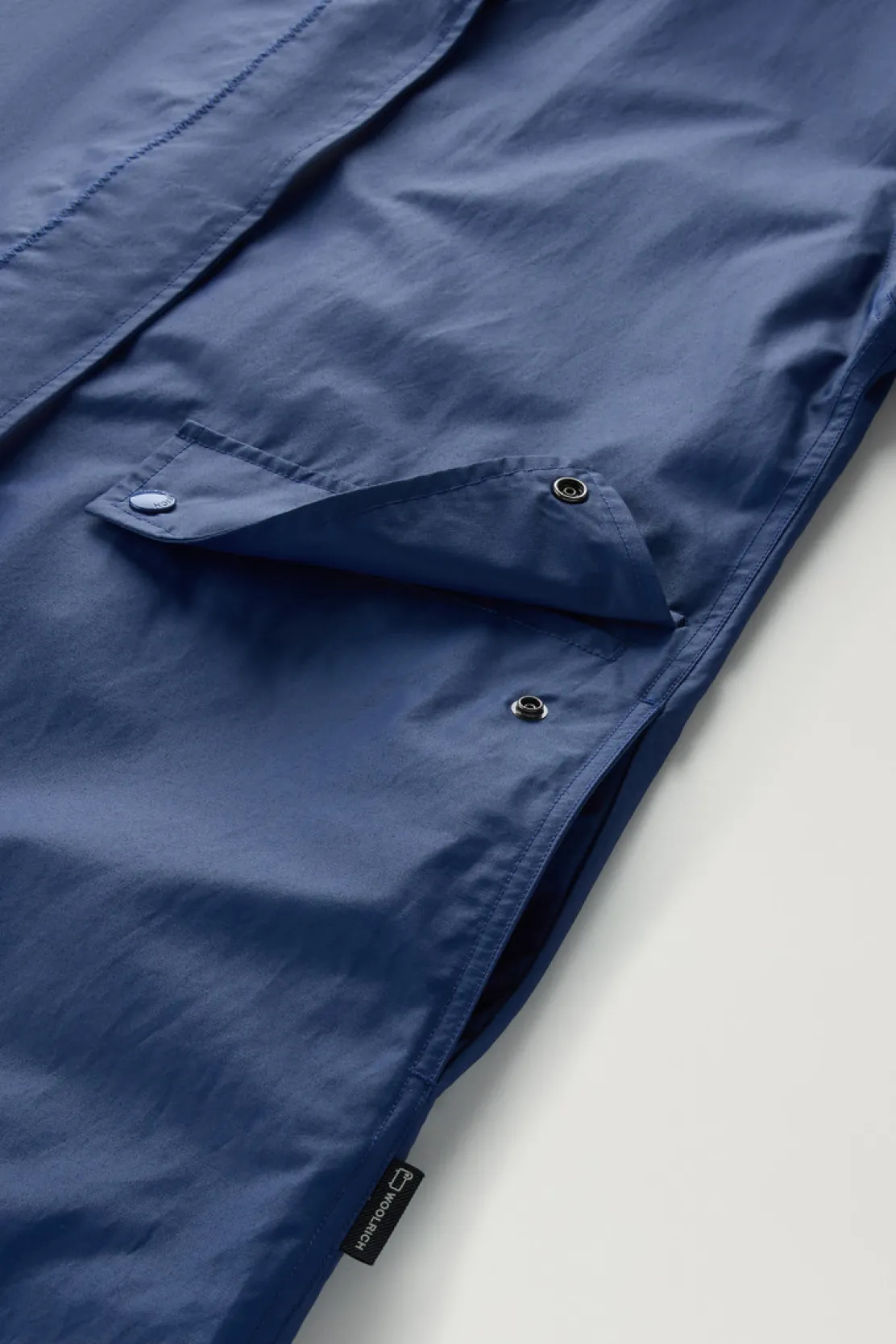 Cappotti>Woolrich Trench Waxed In Misto Cotone E Nylon Con Colletto A Punta Twilight Blue