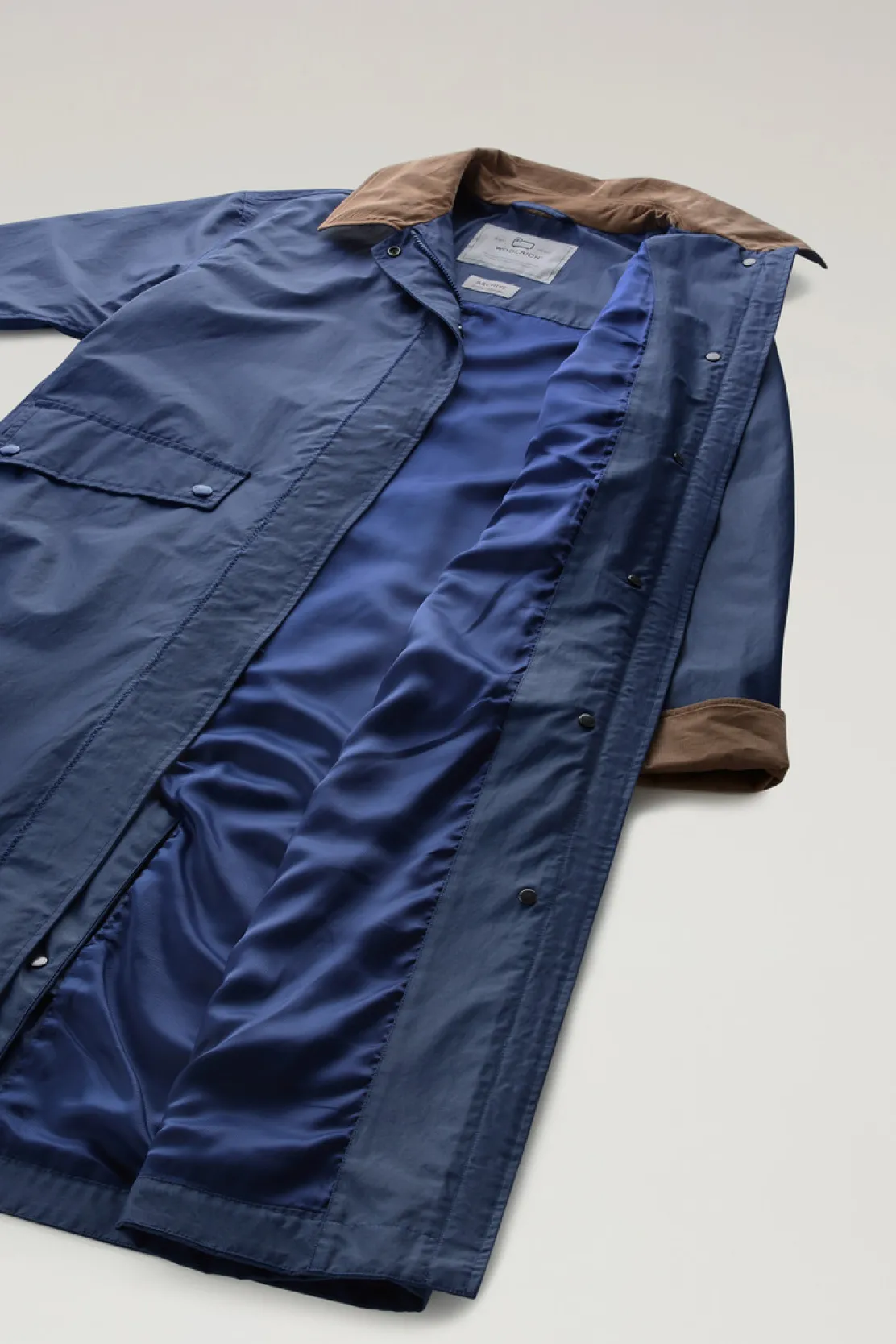 Cappotti>Woolrich Trench Waxed In Misto Cotone E Nylon Con Colletto A Punta Twilight Blue