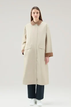 Cappotti>Woolrich Trench Waxed In Misto Cotone E Nylon Con Colletto A Punta Light Oak