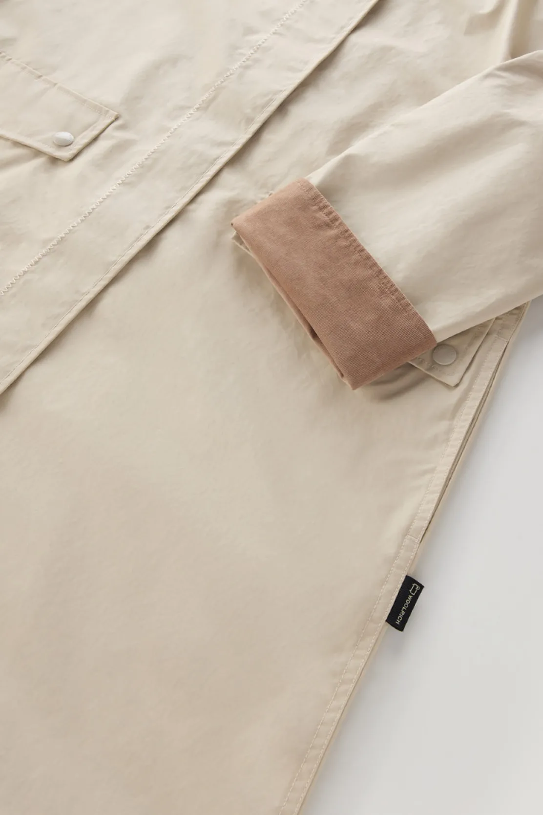 Cappotti>Woolrich Trench Waxed In Misto Cotone E Nylon Con Colletto A Punta Light Oak