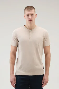T-shirt>Woolrich T-shirt Henley In Misto Cotone E Lino Rope