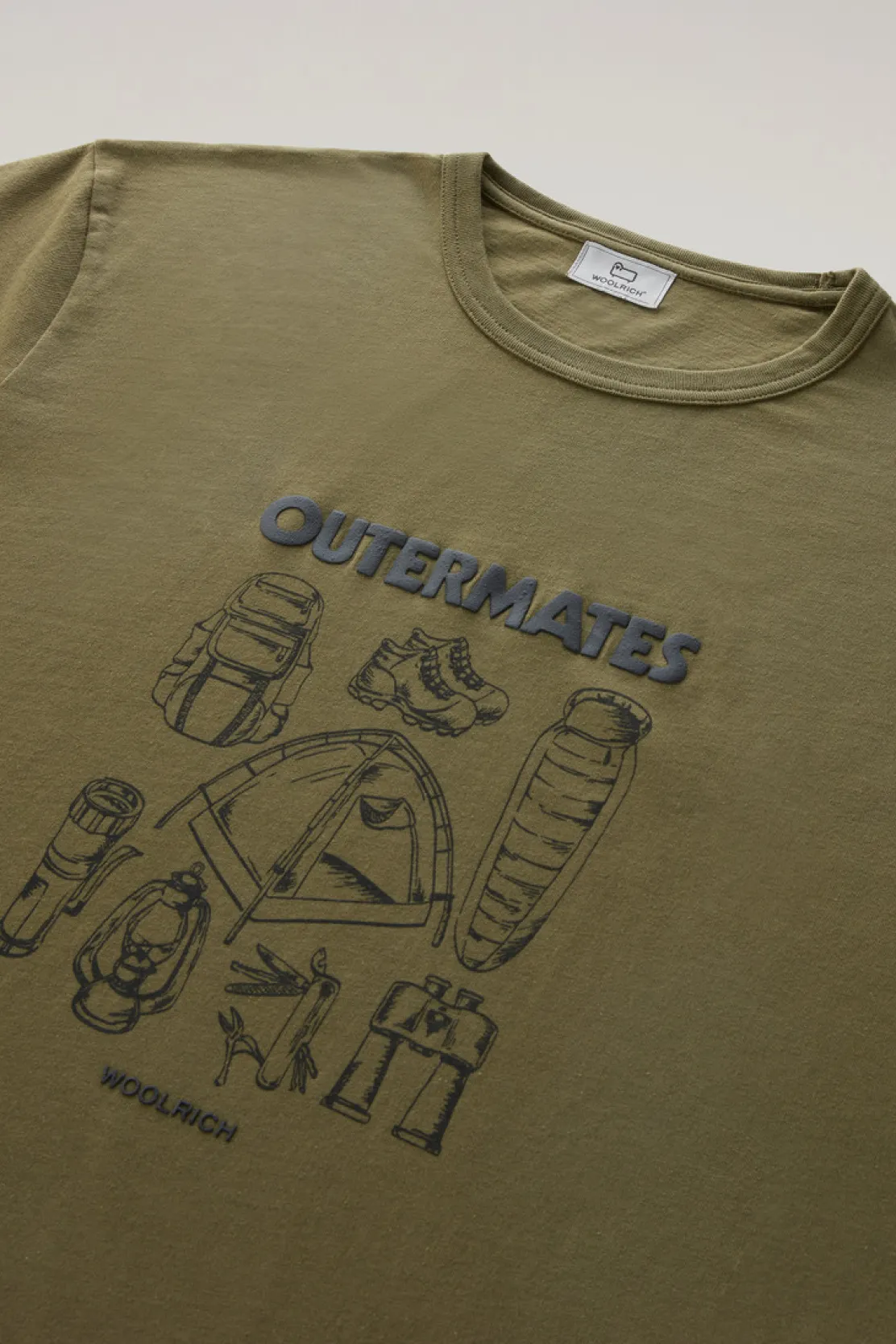 T-shirt>Woolrich T-shirt In Puro Cotone Con Stampa Outermates Lake Olive