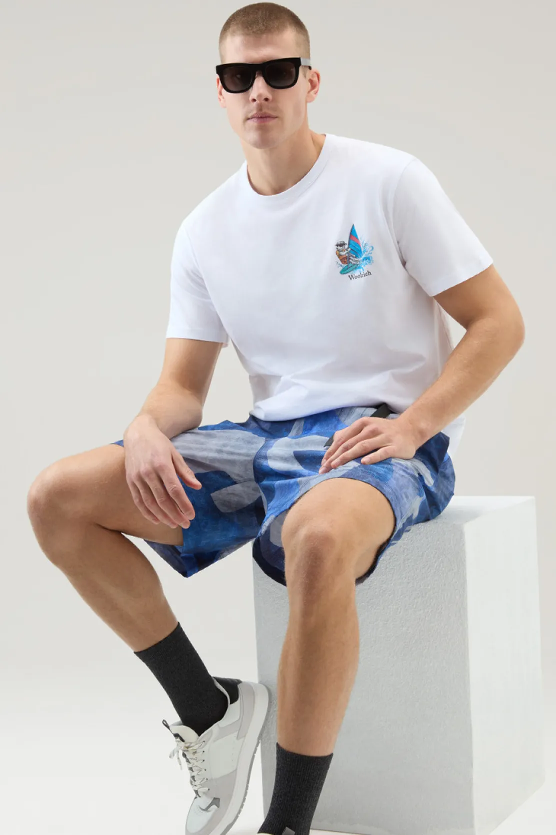 T-shirt>Woolrich T-shirt In Puro Cotone Con Stampa Grafica Bright White