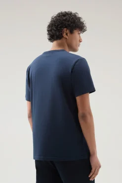 T-shirt><noscript><img width=