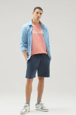 T-shirt>Woolrich T-shirt In Puro Cotone Con Ricamo Coral Sand