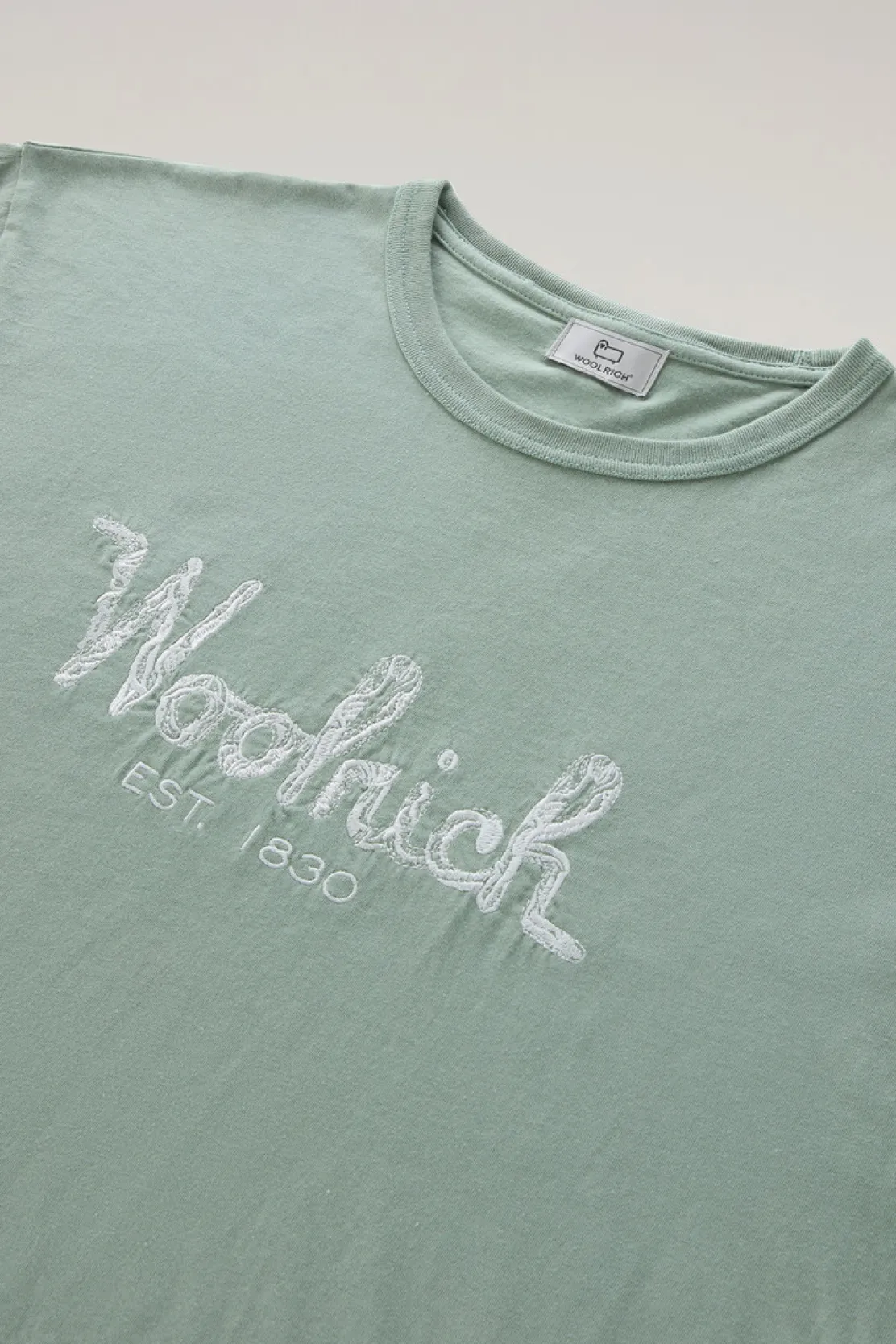 T-shirt>Woolrich T-shirt In Puro Cotone Con Ricamo Sage