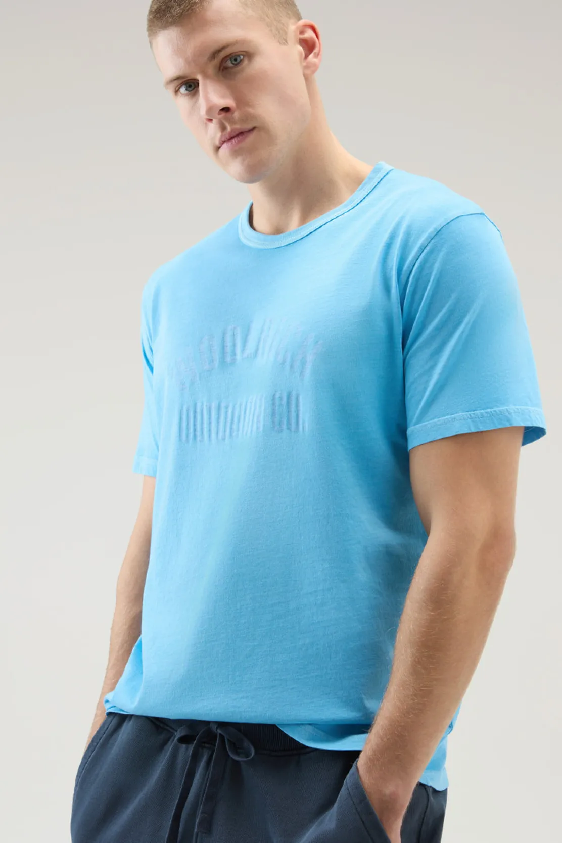 T-shirt>Woolrich T-shirt Tinta In Capo In Puro Cotone Con Stampa Alaskan Blue