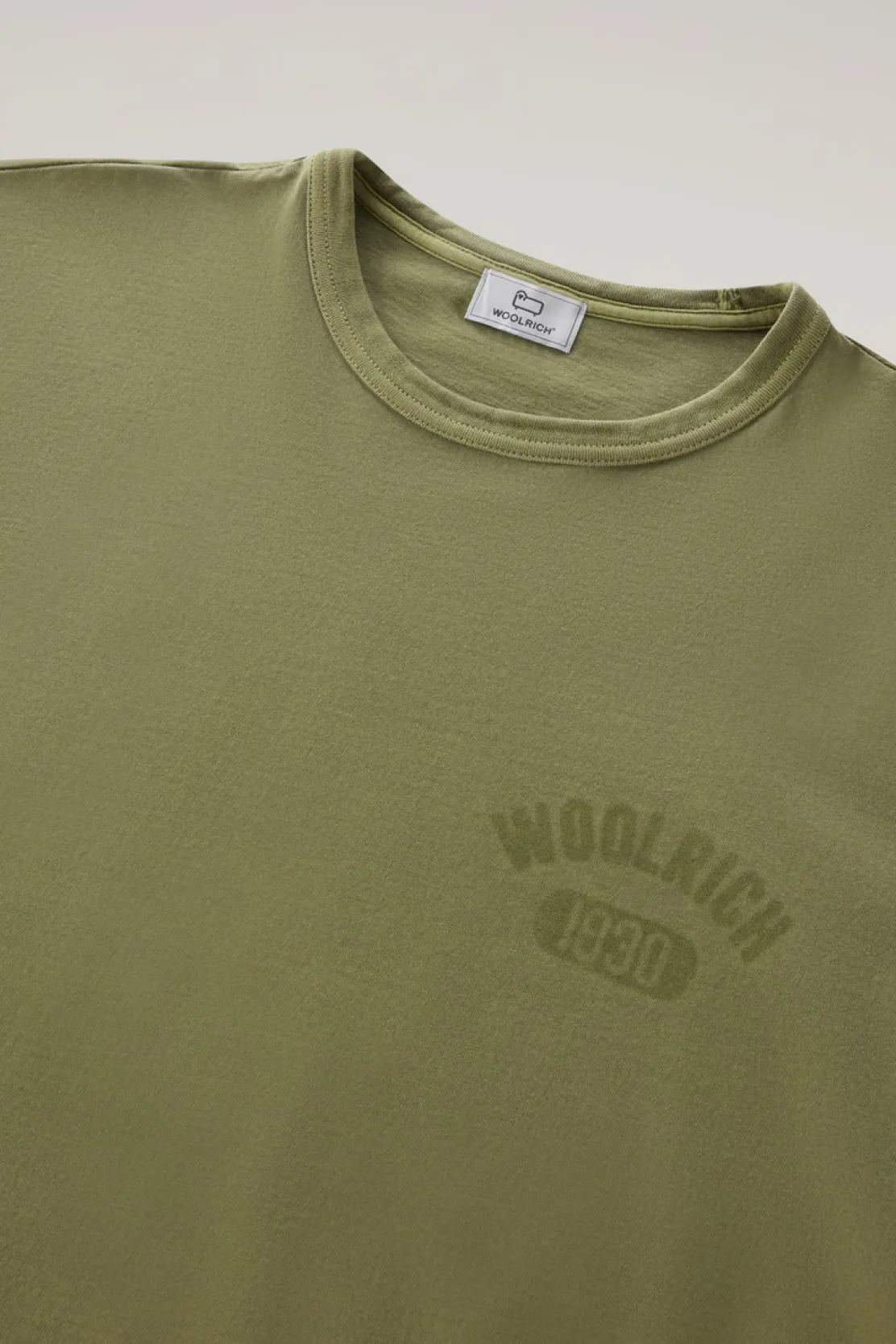 T-shirt>Woolrich T-shirt Tinta In Capo In Puro Cotone Lake Olive