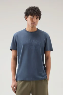 T-shirt>Woolrich T-shirt Tinta In Capo In Puro Cotone Con Stampa Melton Blue